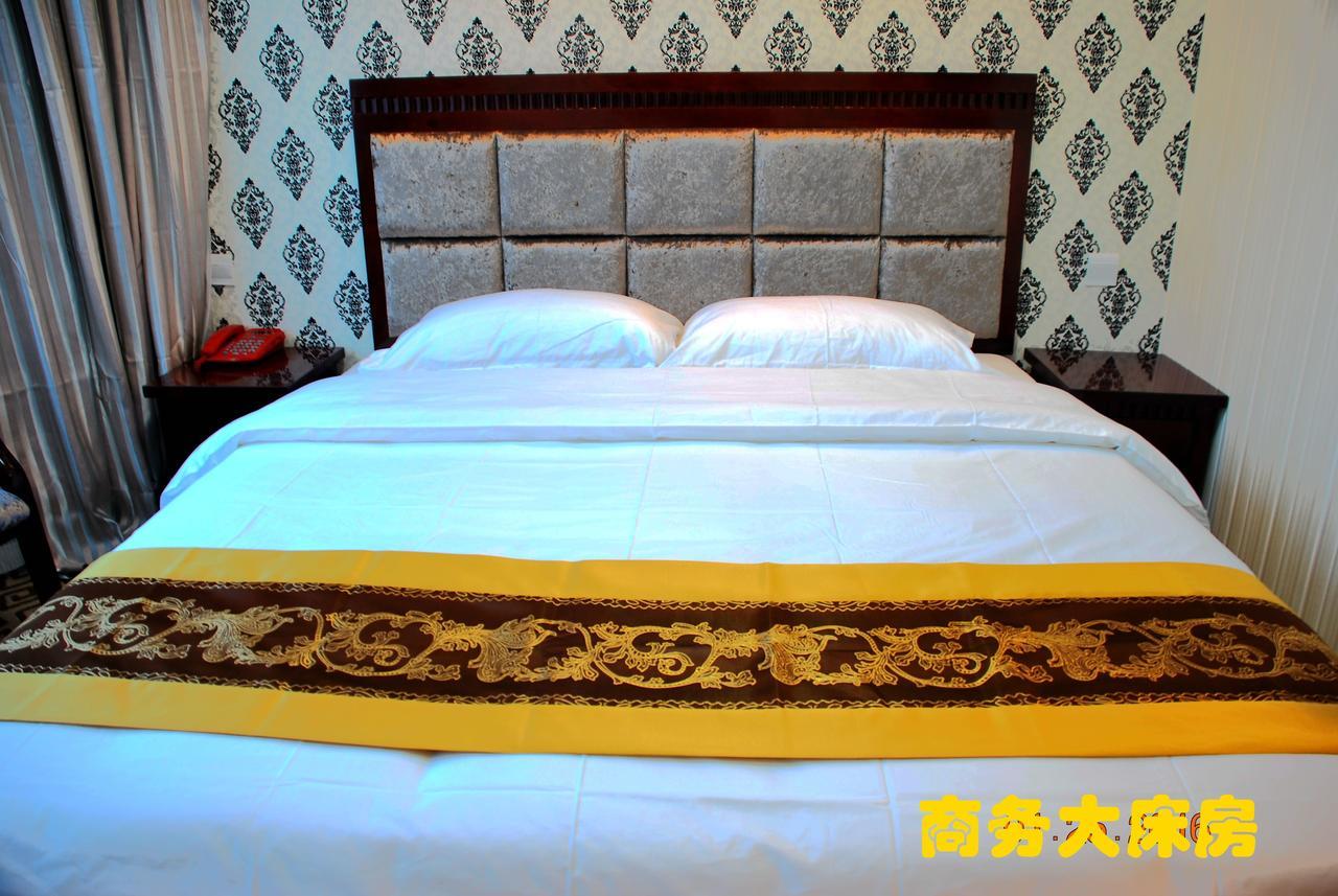 Huashan Jinsui Hotel Huayin Quarto foto